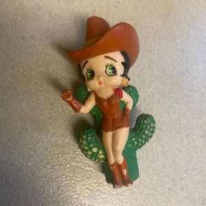 FREE Southwestern Betty Boop Figurine/Keychain (pls read)